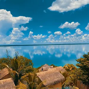 casa-akabal-bacalar.quintano-roohotels.com/